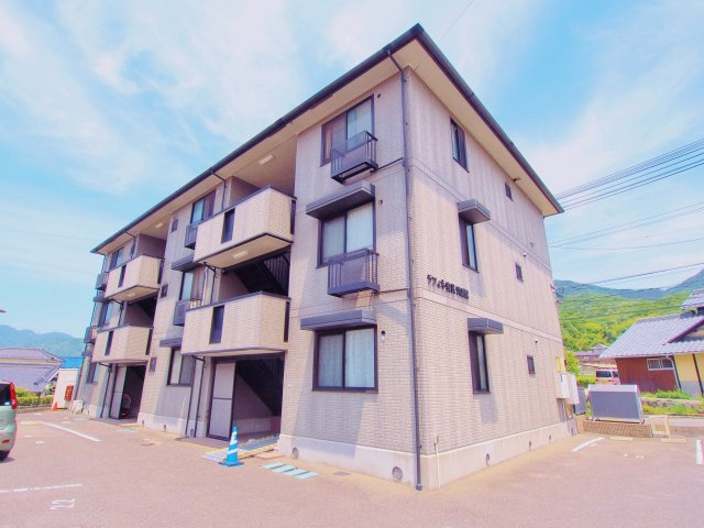 ラフィネ安芸弐番館の外観