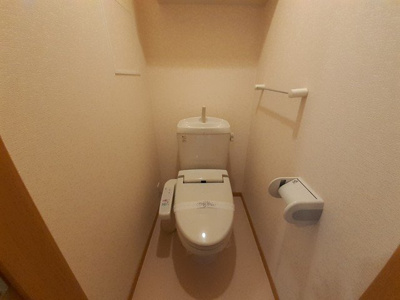 【トイレ】 | ミ・カーサ螢が丘 | ゆったりとした空間のトイレです