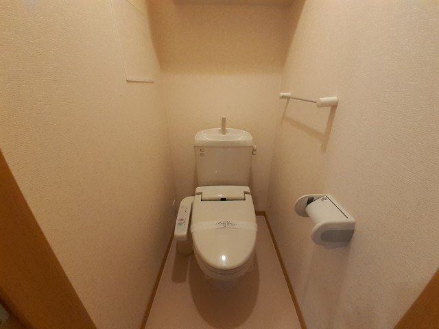【トイレ】 | ミ・カーサ螢が丘 | ゆったりとした空間のトイレです