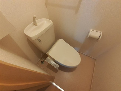【トイレ】 | グランソレイユ楠葉 | コンパクトで使いやすいトイレです