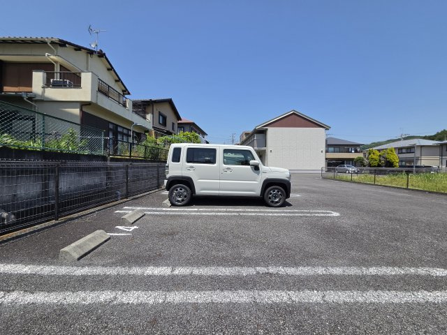 コンフォートヴィラの駐車場