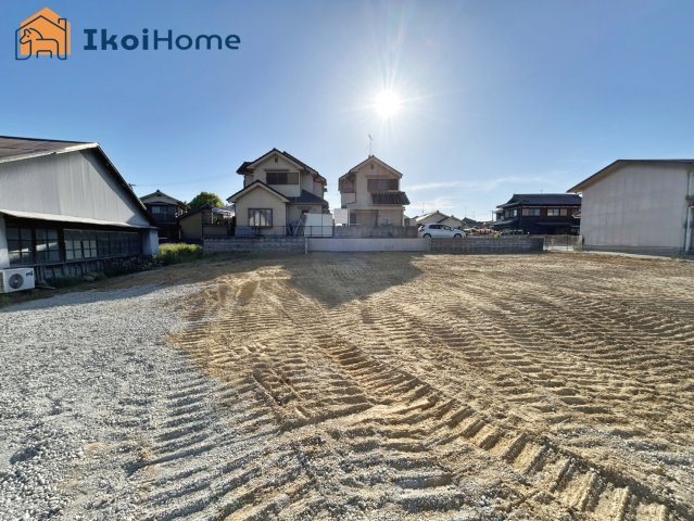 神戸市西区上新地2丁目全4区画C号地　土地の前面道路含む現地写真|●年中無休：当日予約可●更地につき解体費用不要です。