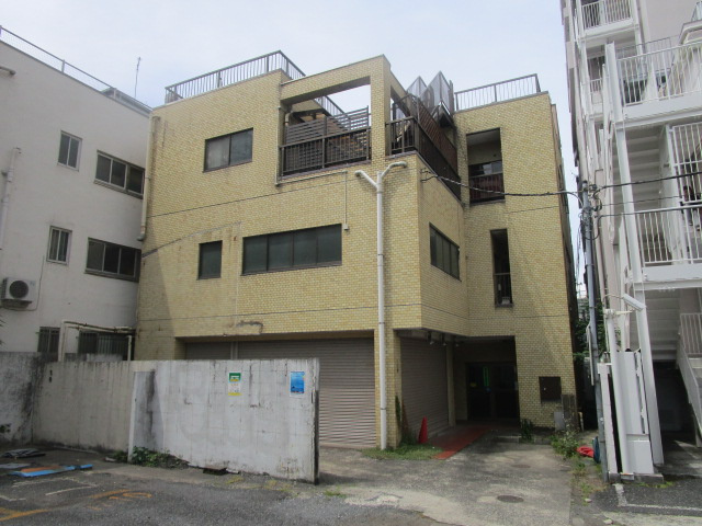 港区南青山２丁目のビル
