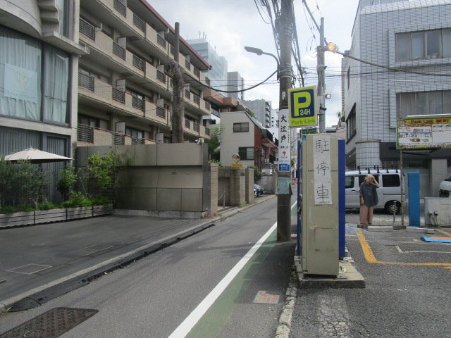 港区南青山２丁目のビル