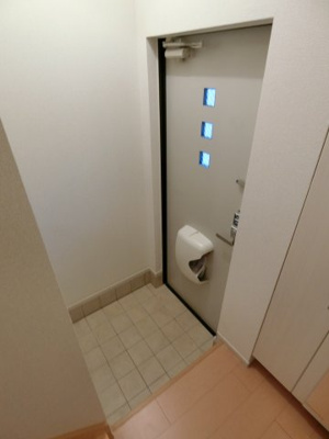 【玄関】 | クラウンタワー