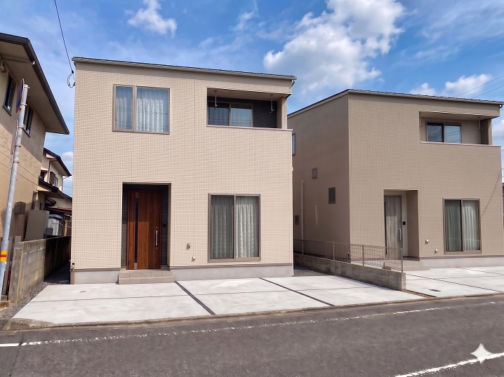 高知市瀬戸東町3丁目 ① 新築戸建ての外観パース|①　★子育て世帯にも安心できる穏やかな住環境が広がり安心して暮らせます。