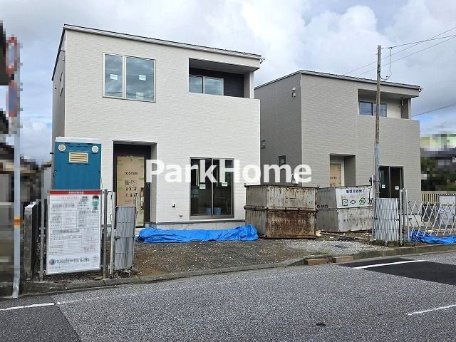 高知市瀬戸東町3丁目 ① 新築戸建ての前面道路含む現地写真