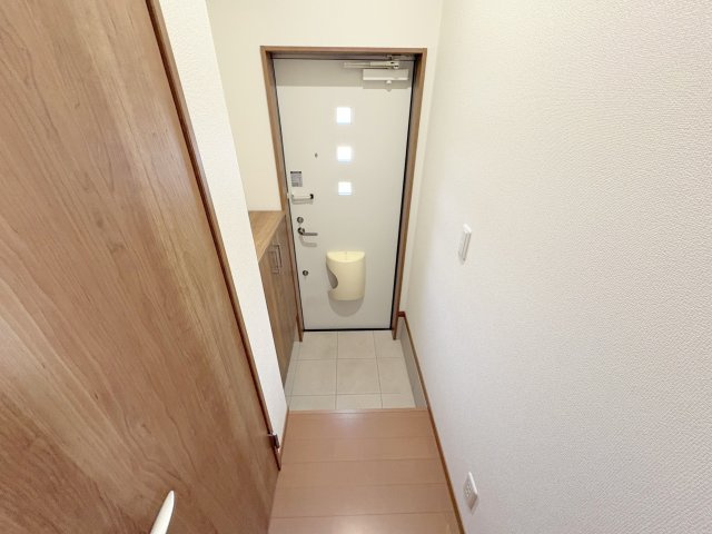 ユニゾン百楽園1の玄関