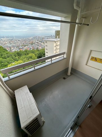 住吉台東住宅3号棟のバルコニー