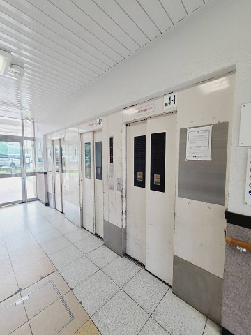 UR武庫川 4号棟の外観