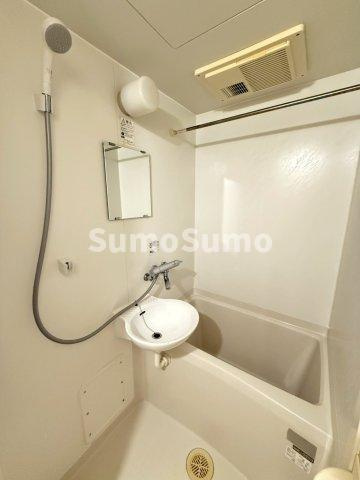 レオパレス御影塚町の浴室