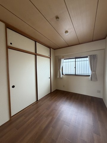 DITA笠松通の寝室