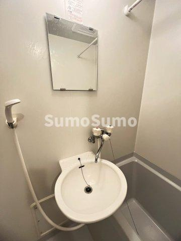 レオパレスル・コントワールⅡの洗面所|広い洗面スペース