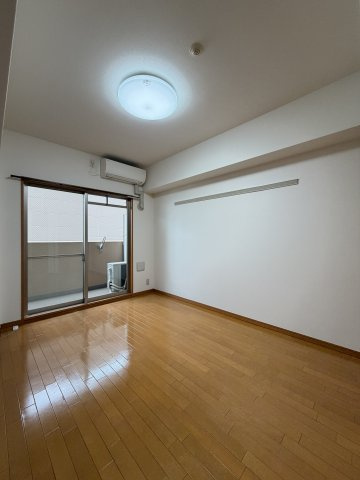 プレサンス心斎橋モデルノの居間・リビング