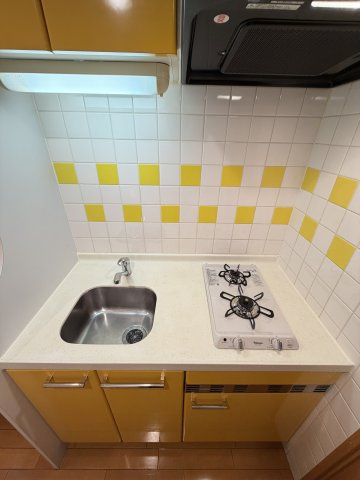 プレサンス心斎橋モデルノのキッチン