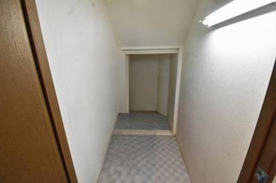 【収納】 | 鹿屋市今坂町　中古戸建 | ※一部、AI家具消し使用
階段下収納