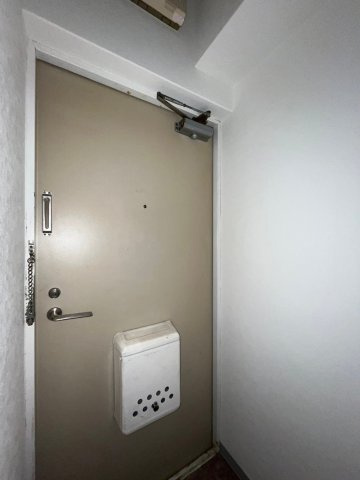 杉並区上荻４丁目の賃貸マンションの玄関