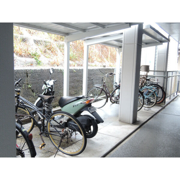 PARK SIDE GARDEN　小笹小学校区の駐車場|PARK SIDE GARDEN