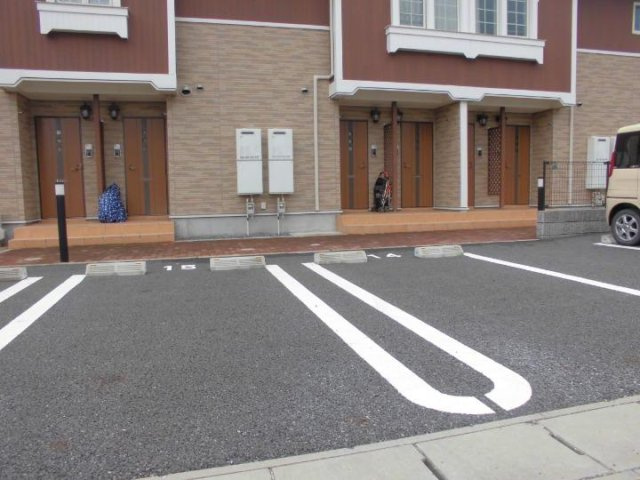 ヴァンベールＢ棟の駐車場|駐車場完備です