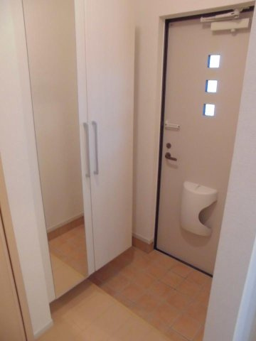 ヴァンベールＢ棟の玄関|ゆったりとした玄関です