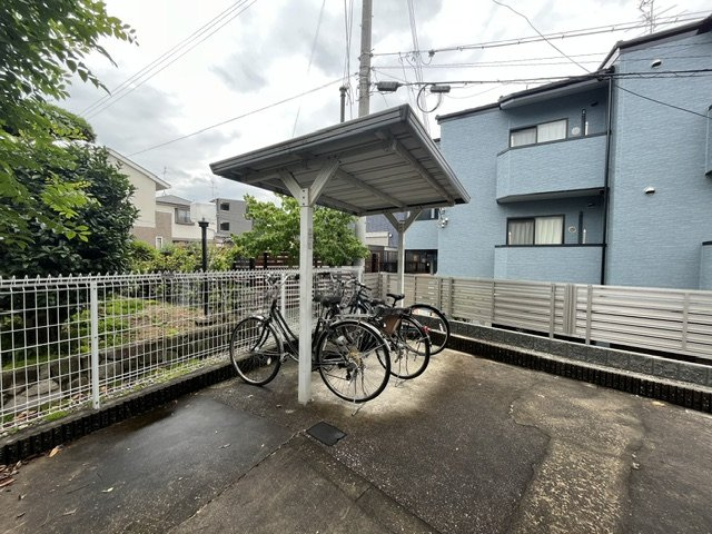 クレール金剛の居間・リビング