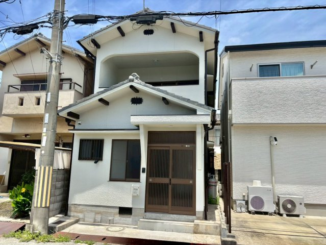 高砂市緑丘2丁目貸家の外観