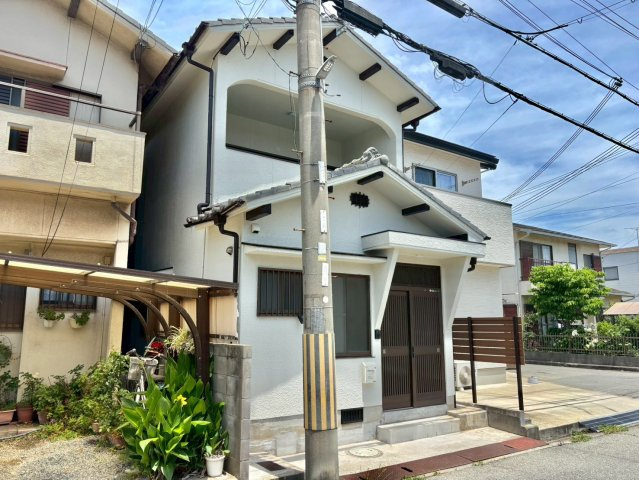 高砂市緑丘2丁目貸家の外観