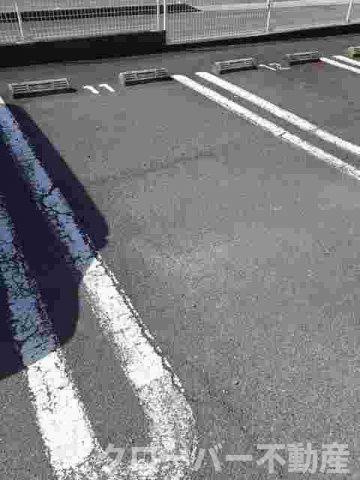 サンライズ川原　Ｄの駐車場