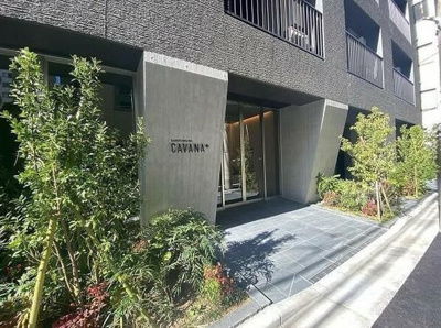 【エントランス】 | CAVANA+ SHINTOMICHO（カバナプラス新富町）