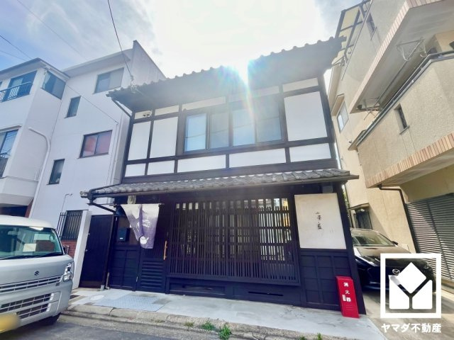 南区東九条明田町の外観