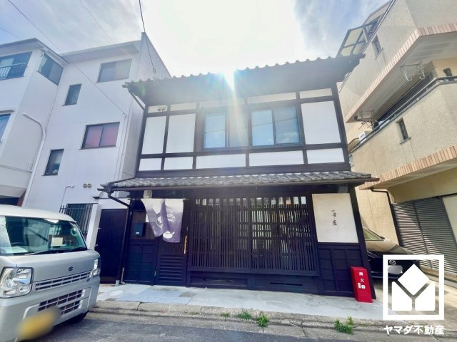 南区東九条明田町の外観