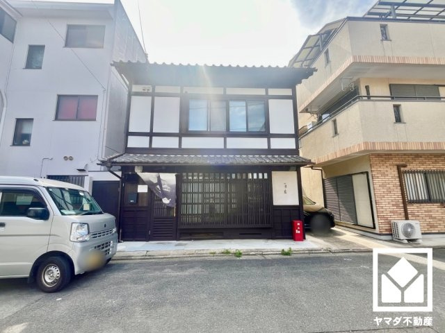 南区東九条明田町の外観