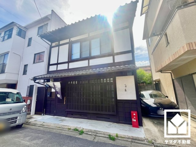 南区東九条明田町の玄関