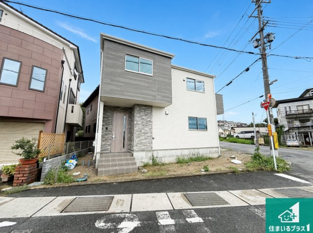 富田林市東板持町　第1期　新築一戸建ての外観|現在の進捗状況です！順調に作業進行中、完成が待ち遠しいです！詳細の間取り等、お気軽にお問い合わせください！