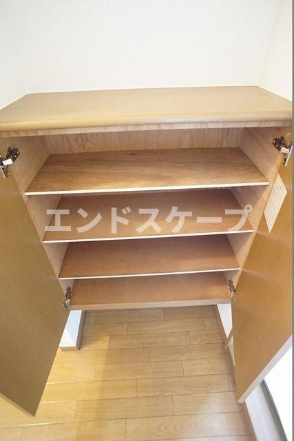 フローレンス藤塚の玄関|高崎、前橋のお部屋探しはエンドスケープまで！お客様の理想お聞かせ下さい♪