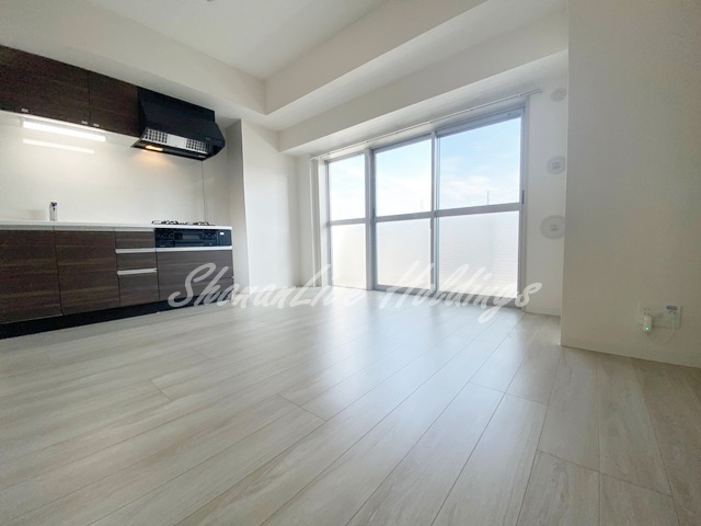 厚木市栄町２丁目の賃貸マンションの居間・リビング