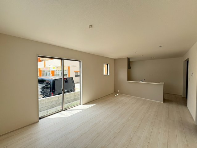 ■■うるま市前原-1号棟（全10棟）の居間・リビング