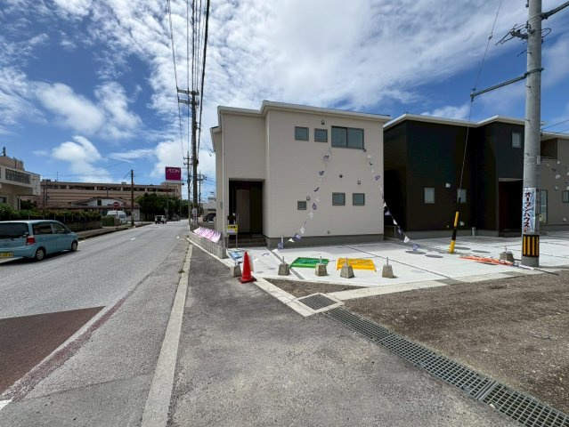 ■■うるま市前原-1号棟（全10棟）の外観