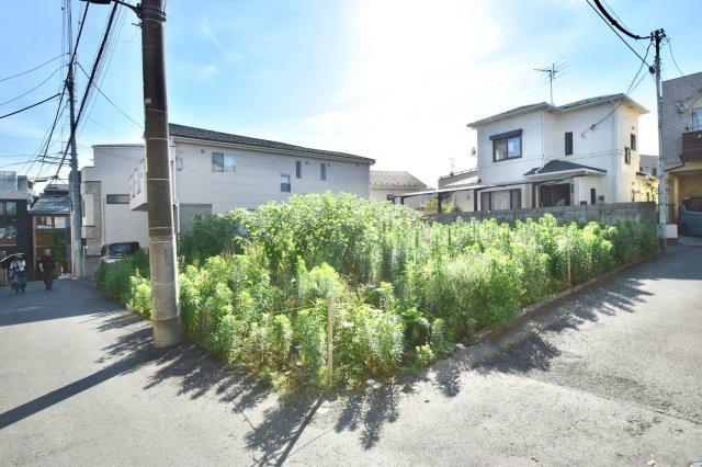 豊島区雑司が谷1丁目　建築条件無し売地の前面道路含む現地写真|現地写真

現地ご見学希望・資料請求などお気軽にお問い合わせ下さい！
03-5990-5201