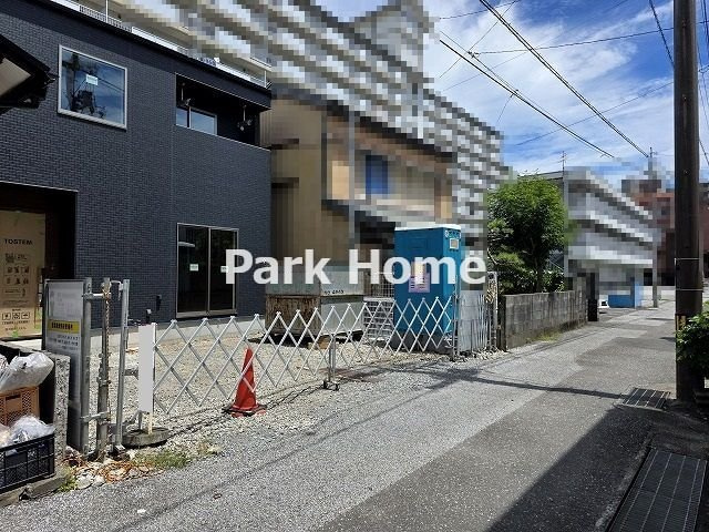 高知市百石町3丁目 ⑪ 新築戸建ての前面道路含む現地写真