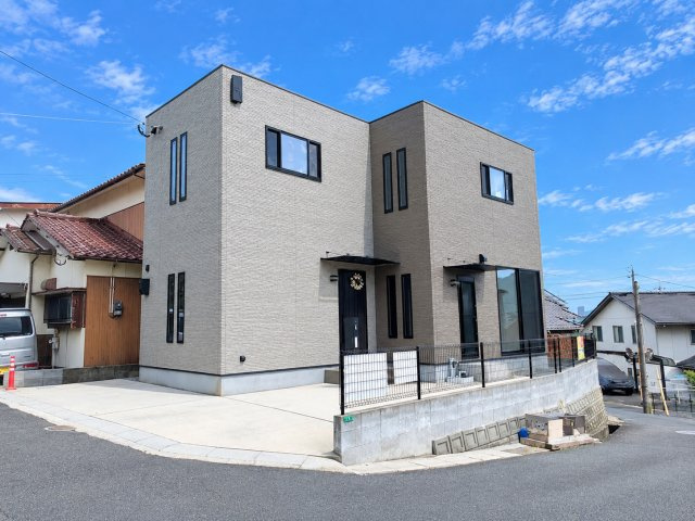 湯川新町二丁目16番9号（B-10）の外観