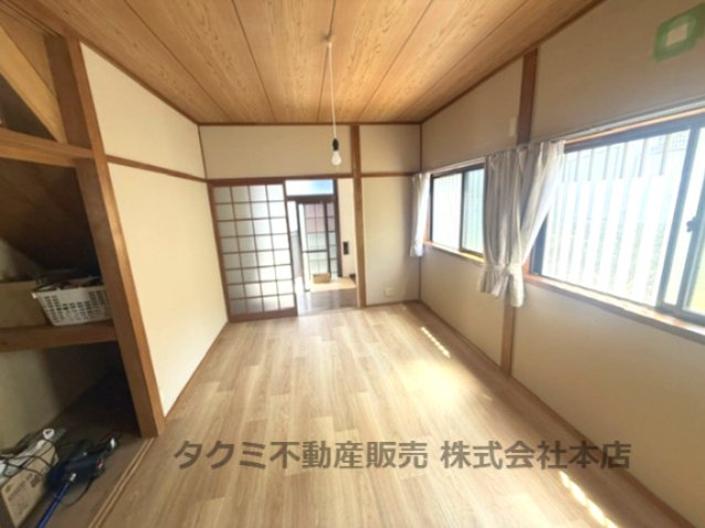 神戸市垂水区東垂水　中古戸建の洋室|１階洋室８帖