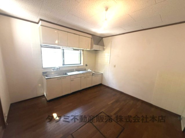 神戸市垂水区東垂水　中古戸建のキッチン|ＤＫ８帖
