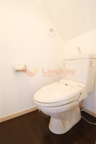 ハイデンレースラインのトイレ|落ち着いた色調のトイレです