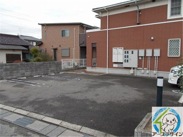 サンフローラM-Aの駐車場