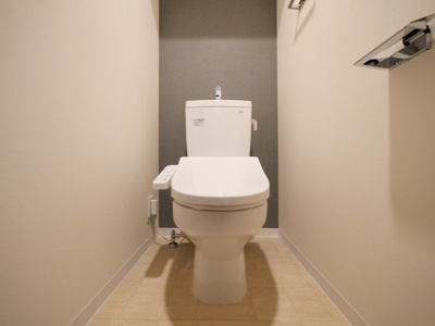 【トイレ】 | アプリーレ阿波座南 | 落ち着いた色調のトイレです