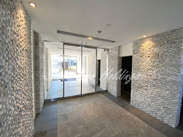 厚木市旭町１丁目の賃貸マンションのエントランス|おしゃれなエントランス♪