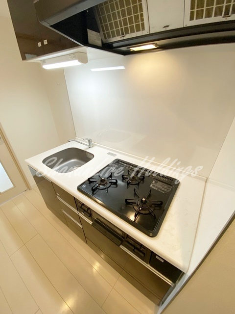 厚木市旭町１丁目の賃貸マンションのキッチン|ガス3口システムキッチン♪