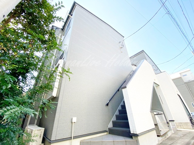 横浜市戸塚区吉田町のアパートの外観