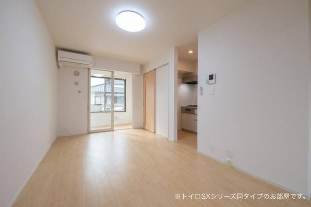 町田市金井４丁目のアパートの居間・リビング